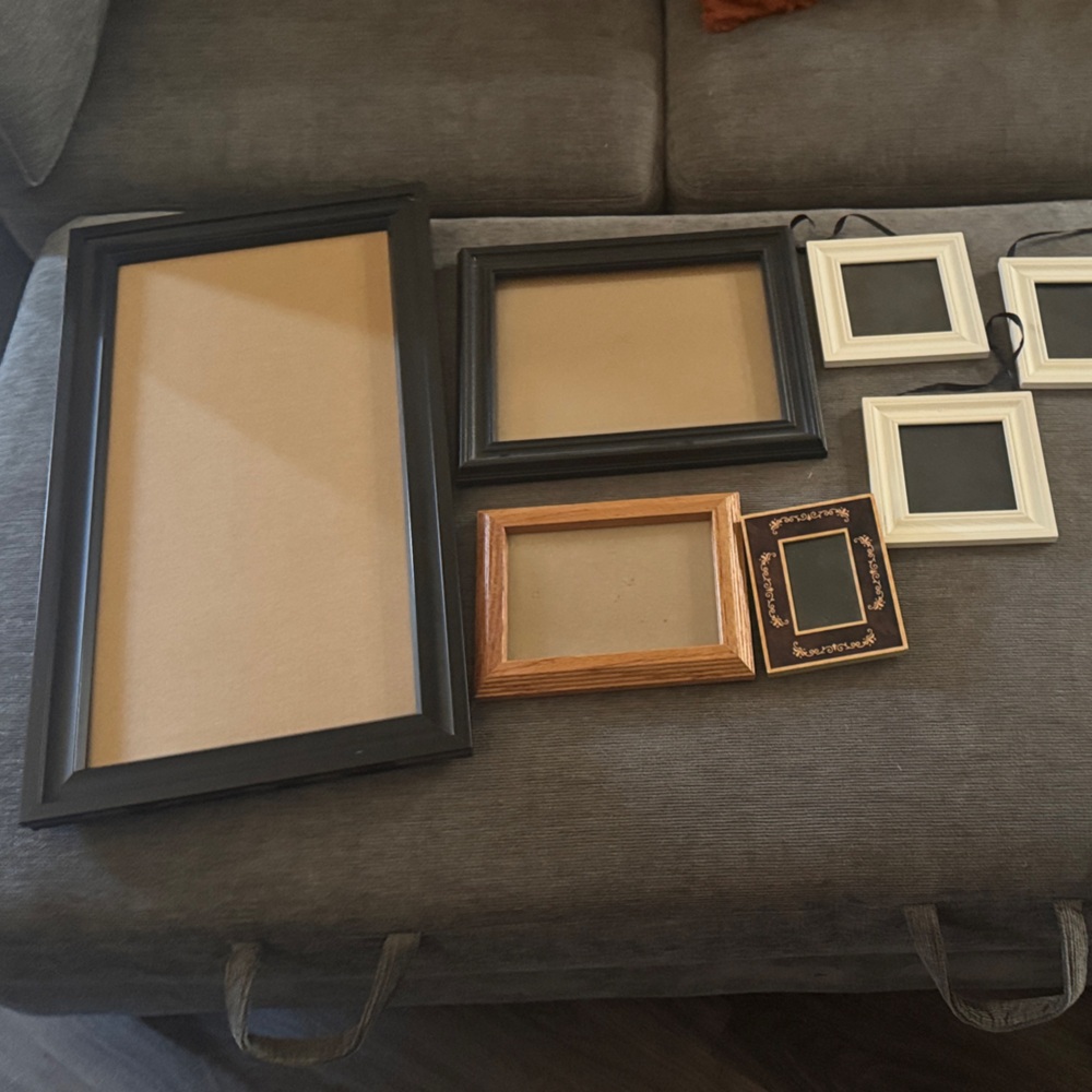 Elegant Black and Brown Picture Frame Set